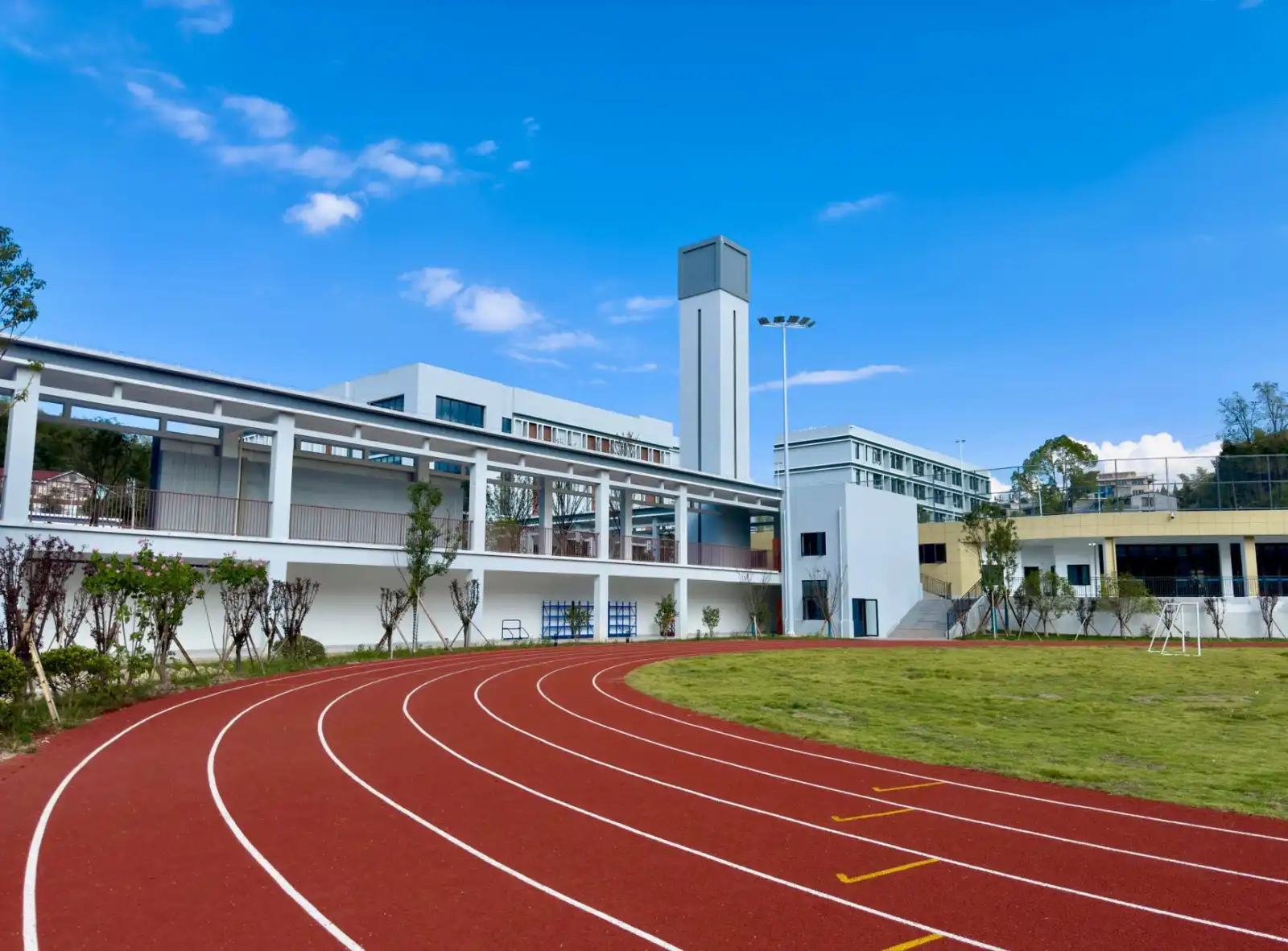 化工原料在本地工程建设项目中的应用方案解析