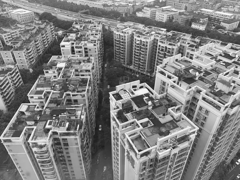 化工原料在建筑工程中的实用选型与性能优势解析